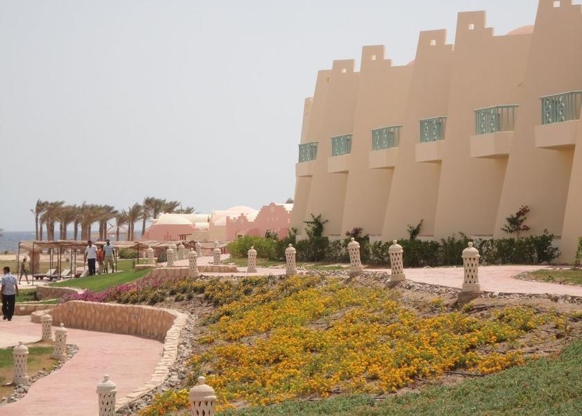  El Quseir Exterior Detail