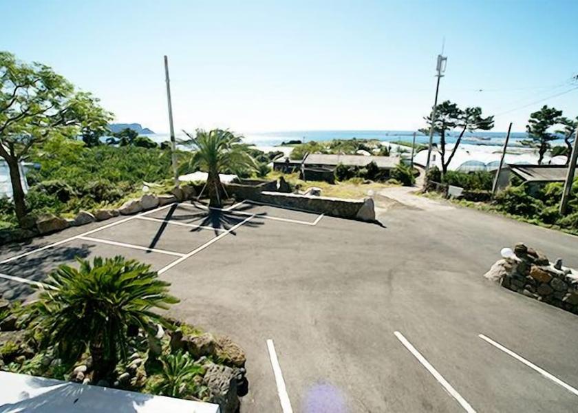 Jeju Seogwipo Parking