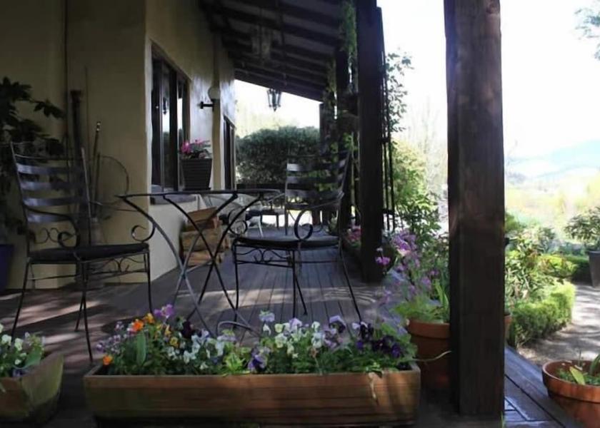 Tasman Region Ngatimoti Porch