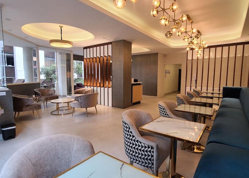 Pichincha Guayaquil Reception