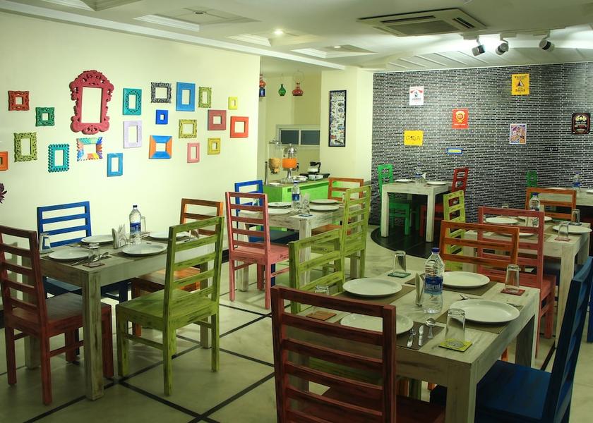 Delhi Delhi Dining