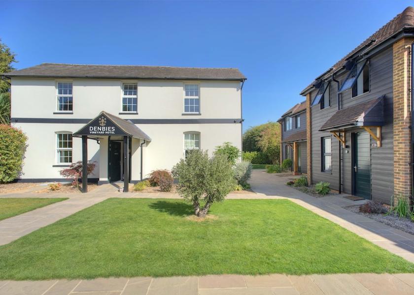 England Dorking Exterior Detail