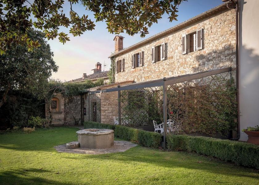 Tuscany Radda in Chianti Courtyard