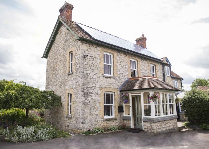 England Langport Exterior Detail