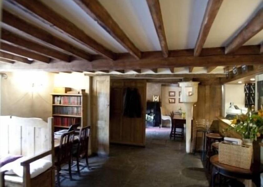 England Oakham Interior Entrance