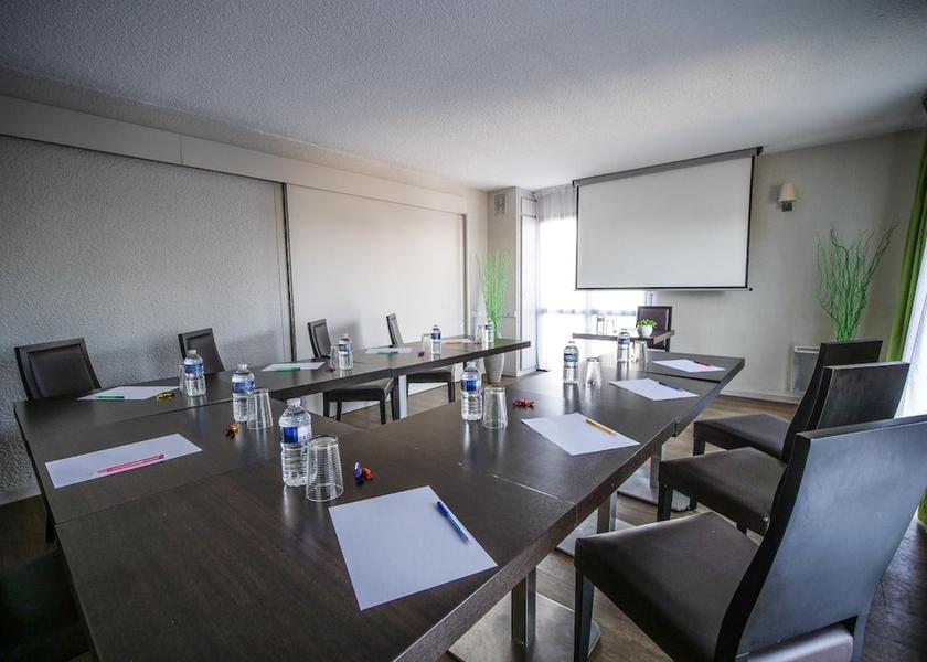 Nouvelle-Aquitaine Poitiers Meeting Room