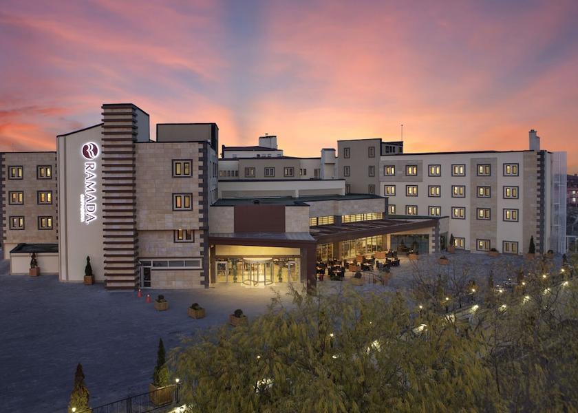 Nevşehir Ürgüp Front of property - evening/night