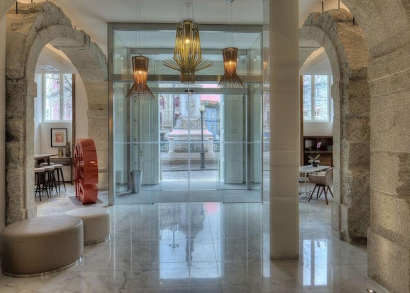 Porto Porto Lobby