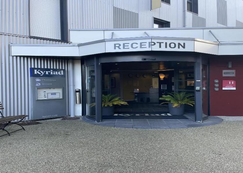 Brittany Auray Hotel Exterior