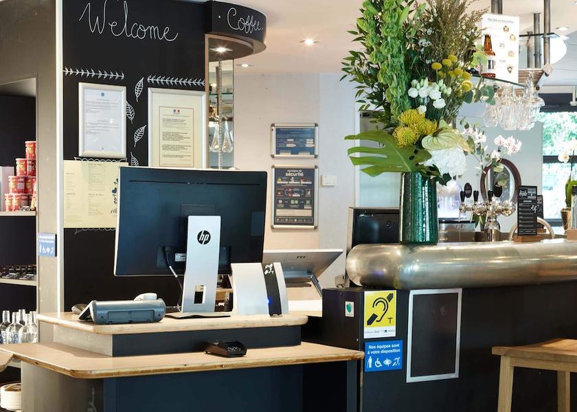 Ile-de-France Velizy-Villacoublay Reception