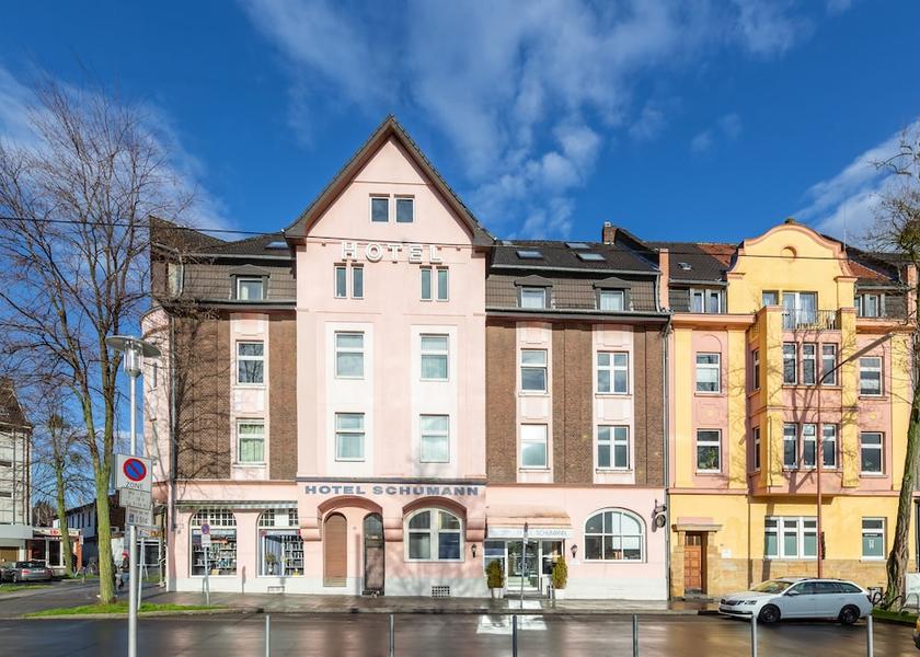 North Rhine-Westphalia Düsseldorf Front of property