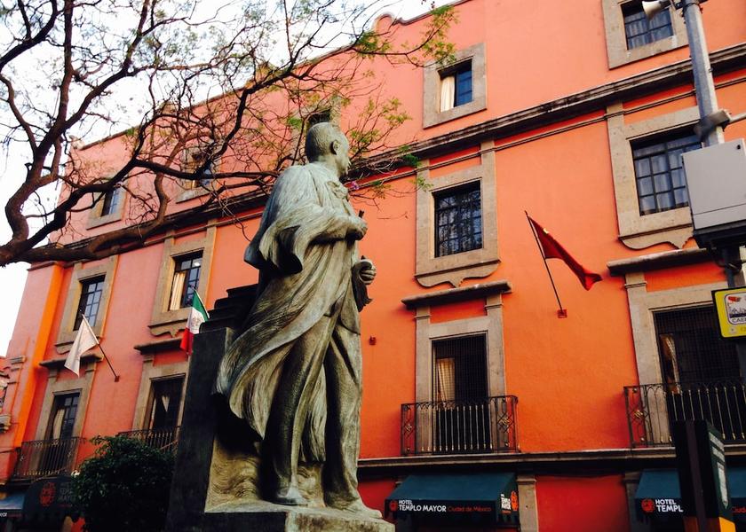  Mexico City Front of property