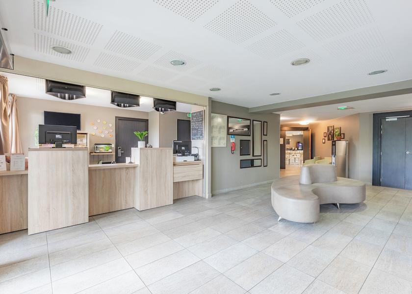 Grand Est Reims Reception