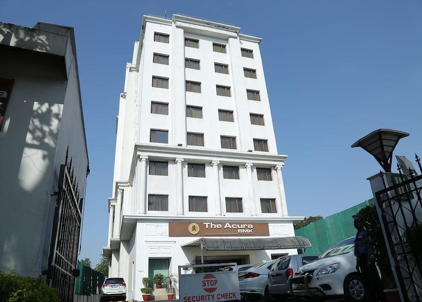 Haryana Gurugram Hotel Exterior