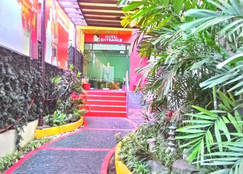  San Juan Property entrance