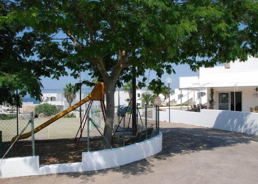 Puglia Morciano di Leuca Exterior Detail