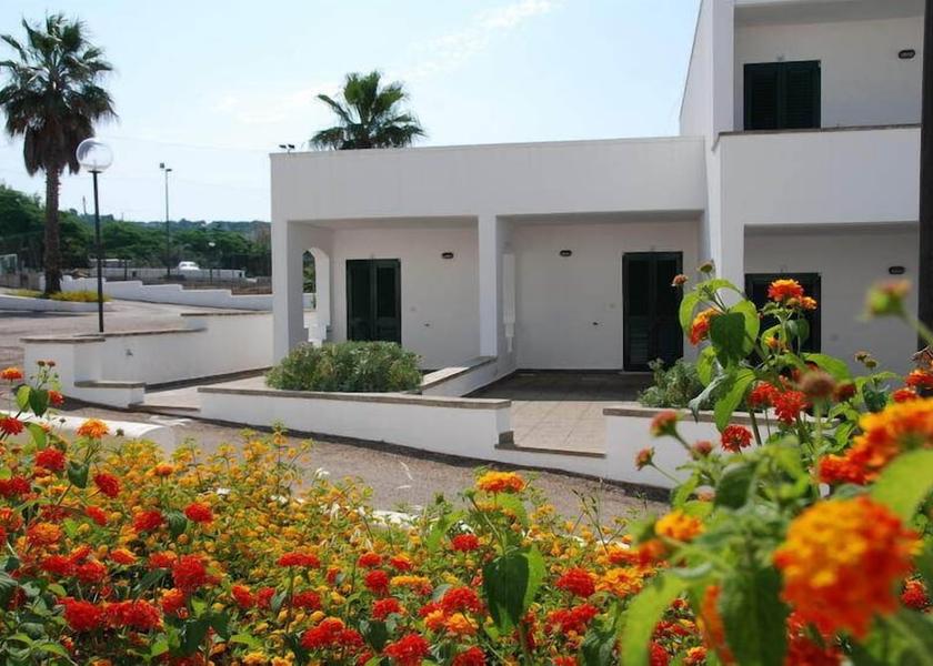 Puglia Morciano di Leuca Exterior Detail