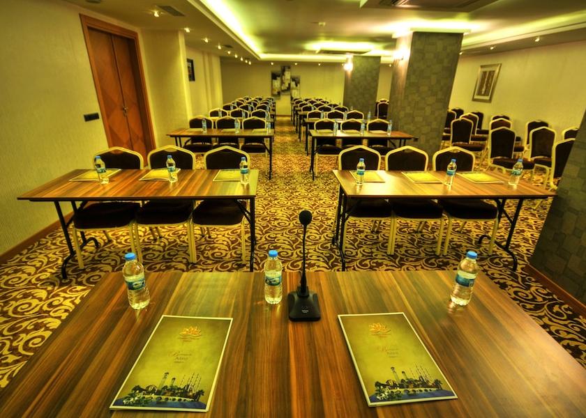  Adana Meeting Room