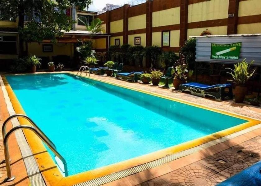  Nairobi Exterior Detail