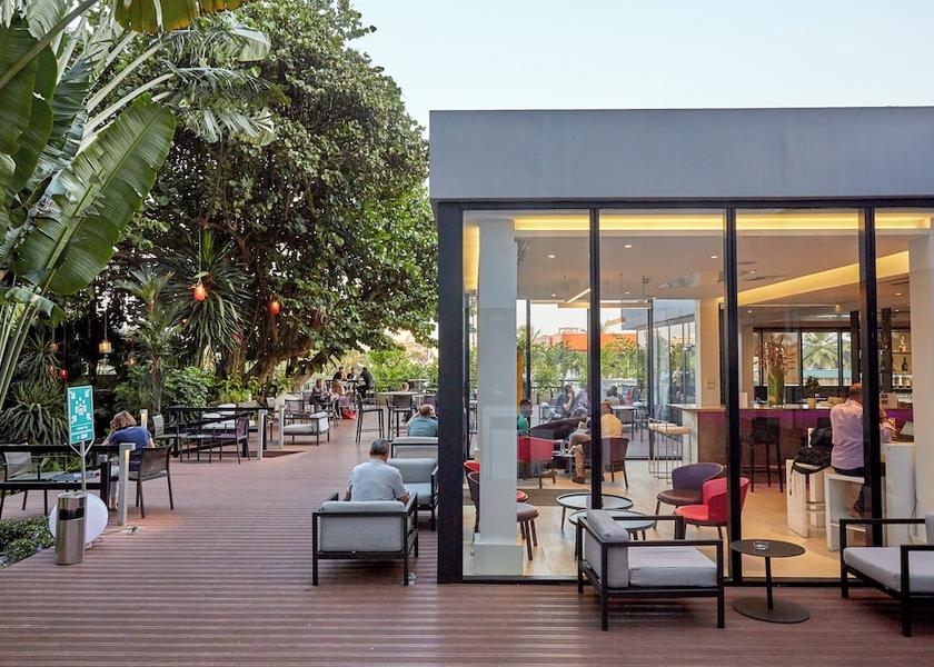 Abidjan Abidjan Terrace/patio