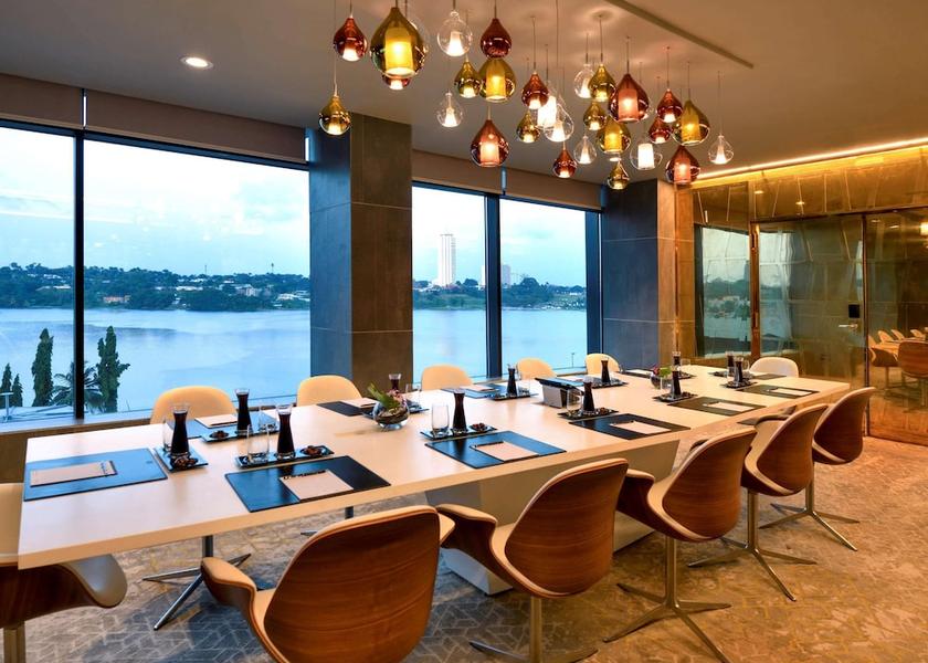 Abidjan Meeting Room