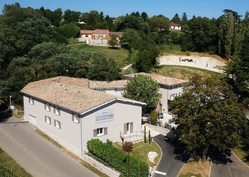 Auvergne-Rhone-Alpes Chonas-l'Amballan Exterior Detail