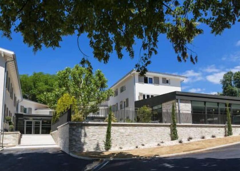 Auvergne-Rhone-Alpes Chonas-l'Amballan Property Grounds