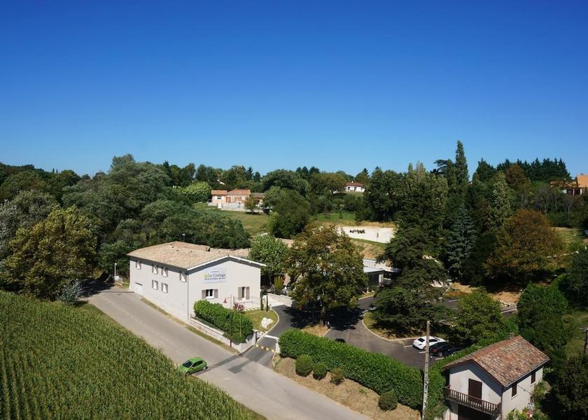 Auvergne-Rhone-Alpes Chonas-l'Amballan Exterior Detail