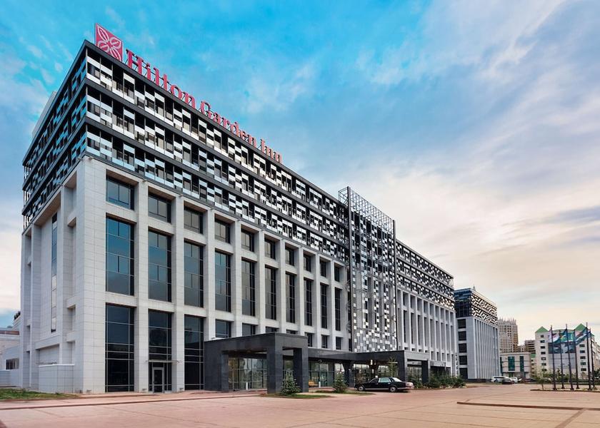  Astana Exterior