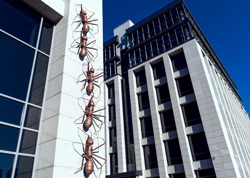  Astana Exterior