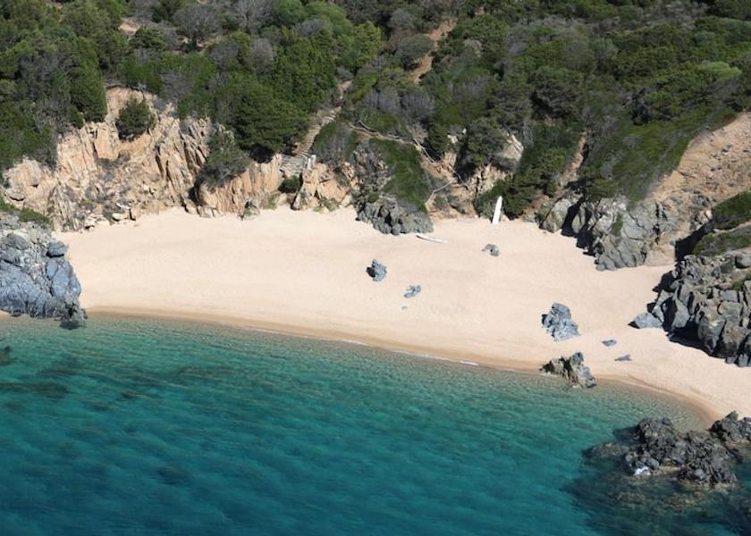 Corsica Serra-di-Ferro Beach