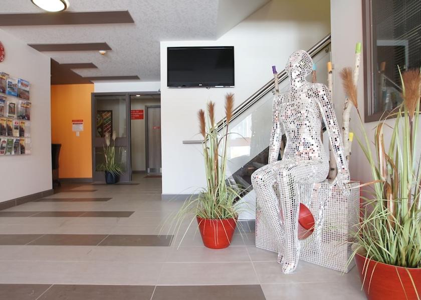 Ontario Goderich Lobby