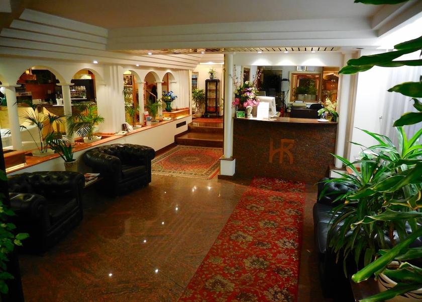 Lombardy Cesano Boscone Lobby