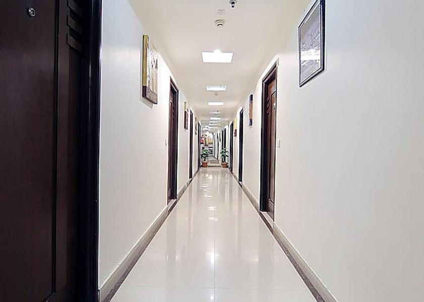 Uttar Pradesh Agra Hallway