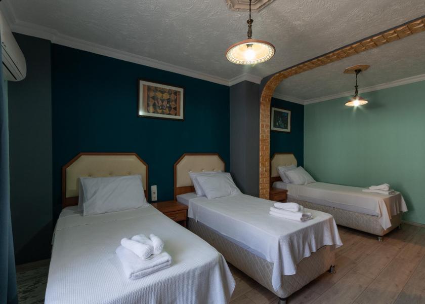 Izmir Selçuk Triple Room