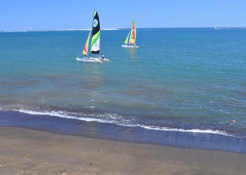  Pirae Beach