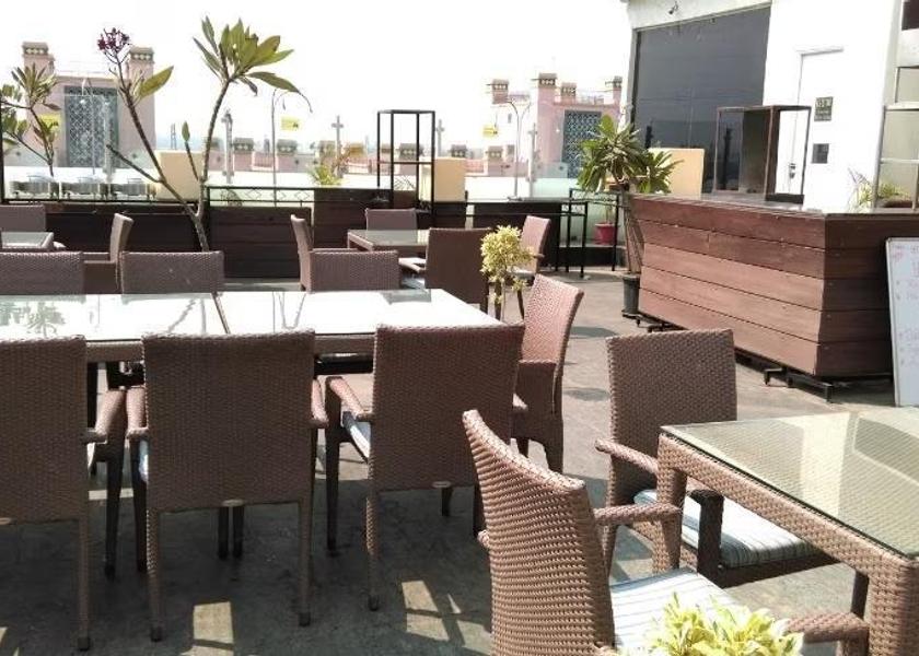 Maharashtra Pune Food & Dining