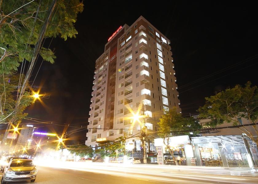 Da Nang Municipality Da Nang Front of property - evening/night