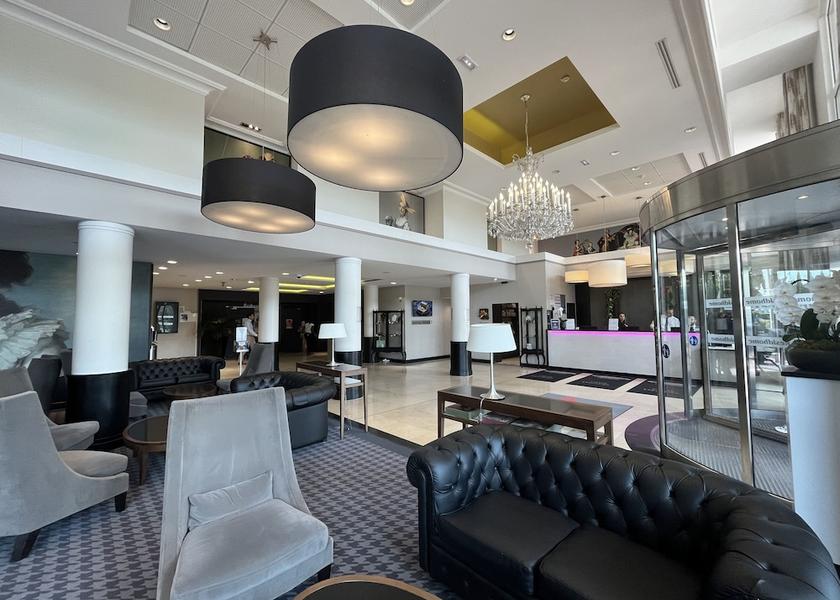 Ile-de-France Roissy-en-France Reception