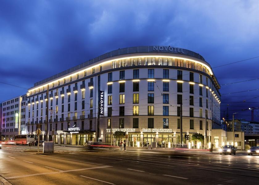 Bavaria Nuremberg Front of property - evening/night