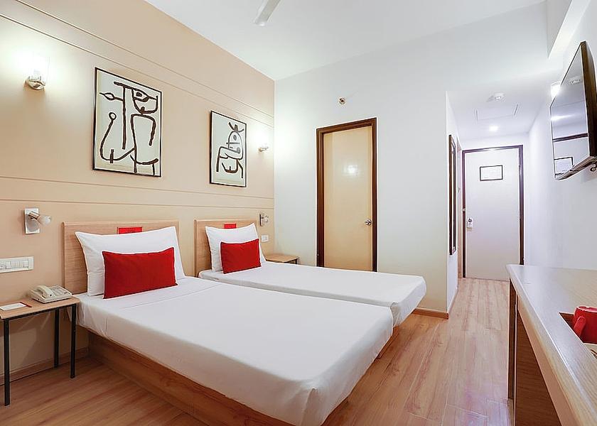 Delhi Delhi Room