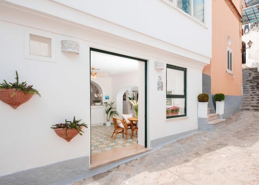Campania Positano Reception