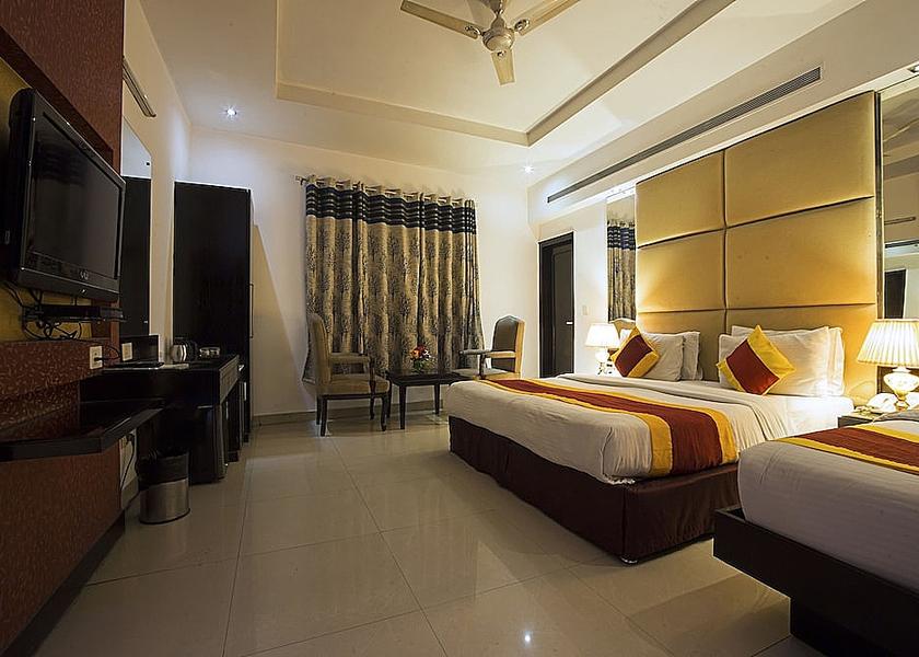 Delhi Delhi Room