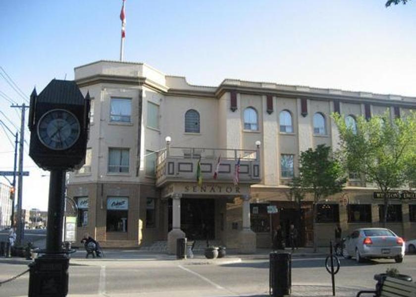 Saskatchewan Saskatoon Hotel Exterior