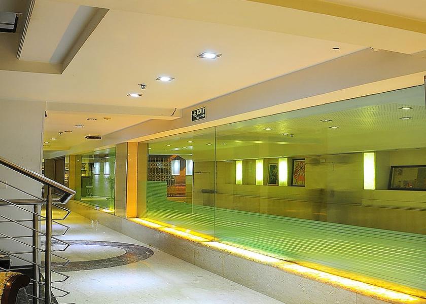 Delhi Delhi Lobby
