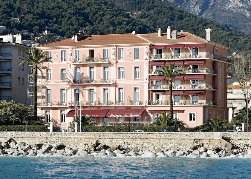 Provence - Alpes - Cote d'Azur Menton Facade
