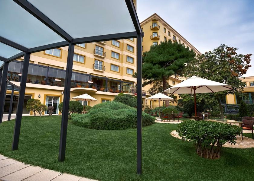  Baku Terrace/patio
