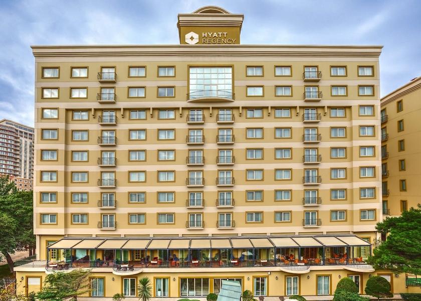  Baku Exterior Detail