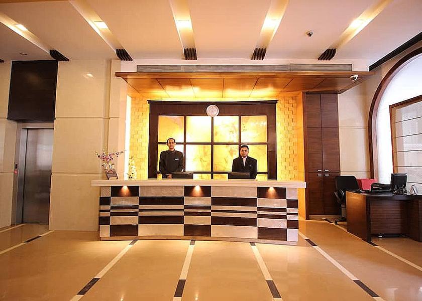 Maharashtra Mumbai Public Areas