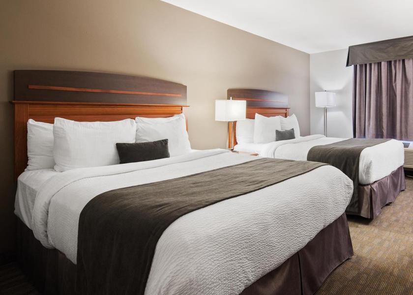 New Brunswick Moncton suite 1 queen bed non smoking access sofabed